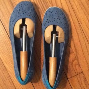 Merrell Blue Suede Flats size 10